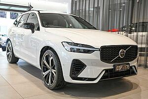 Volvo  XC60 Recharge Ultimate, T8 Plug-In Hybrid, Electric/Petrol, Dark